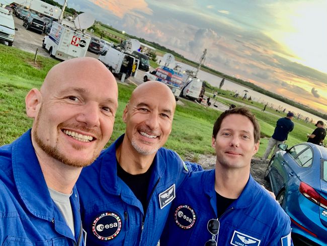 Los astronautas de la ESA, el alemán Alexander Gerst, el italiano Luca Parmitano y el francés Thomas Pesquet